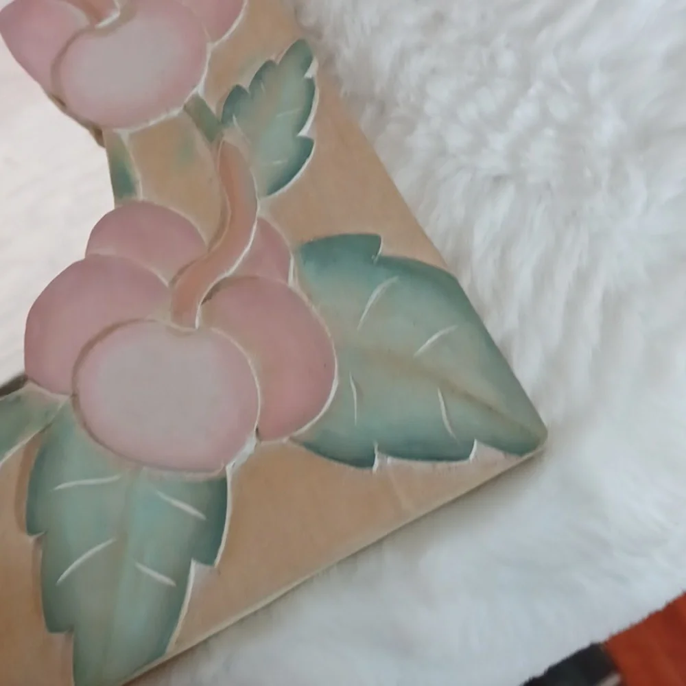 Hand Carved Pink Flowers Wooden Mirror 11Wx18 L‎ NWT